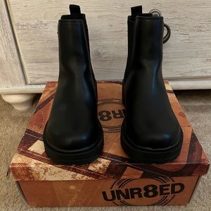 UNR8ED Pop Chelsea Boots